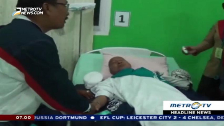 Kelelahan, Jemaah Haji Jatuh Pingsan saat Tiba di Tanah Air