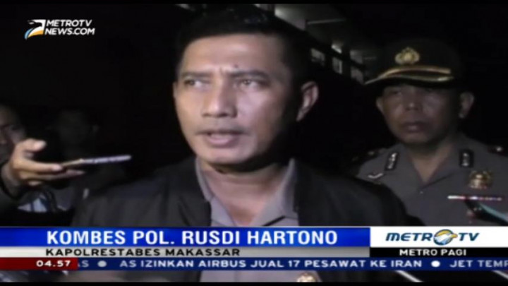 Sisir Kampus UNM, Polisi Temukan Puluhan Senjata Tajam