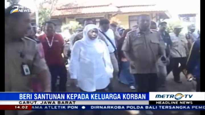 Mensos Beri Santunan untuk Ahli Waris Korban Tewas Banjir Garut