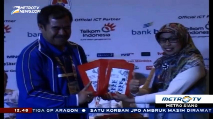 PT Pos Indonesia Luncurkan Perangko Atlet Peraih Emas PON