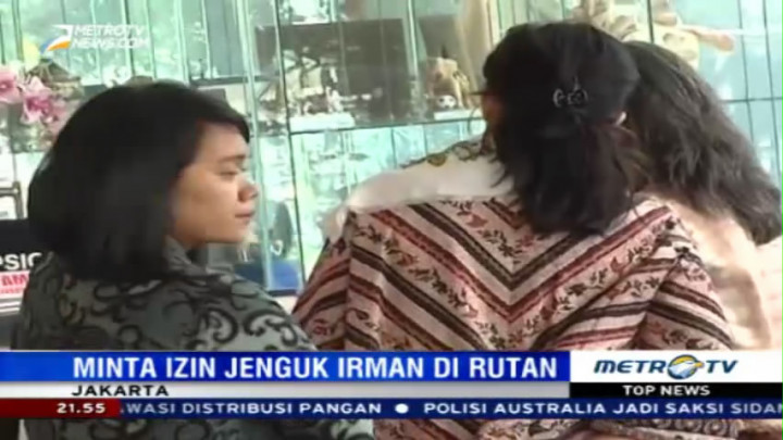 Istri Irman Gusman Datangi KPK