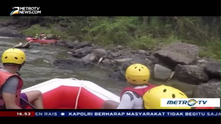 Menantang Arus di Sungai Maiting