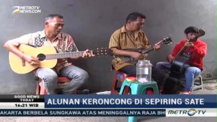 Alunan Keroncong di Sepiring Sate