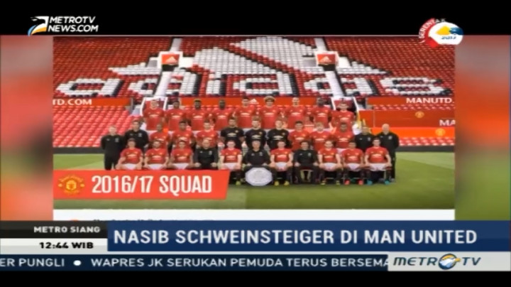 Foto Resmi MU Tanpa Schweinsteiger