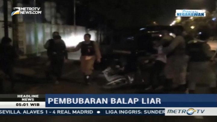 Petugas Gabungan Bubarkan Balap Liar di Jalan Demak Surabaya