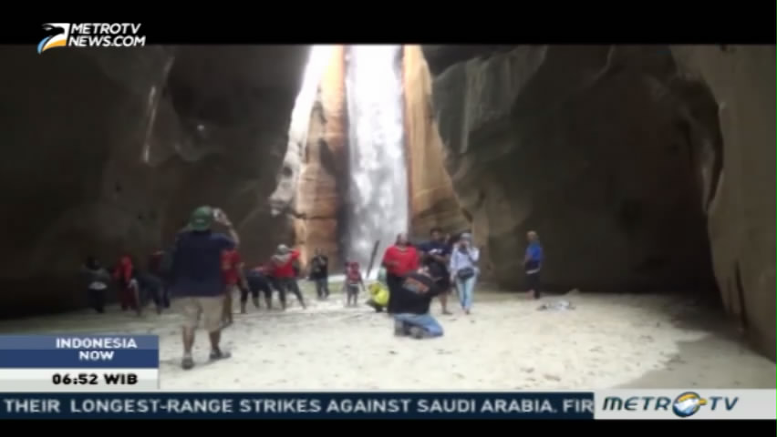 Exotic Hidden Waterfall in West Sumatra
