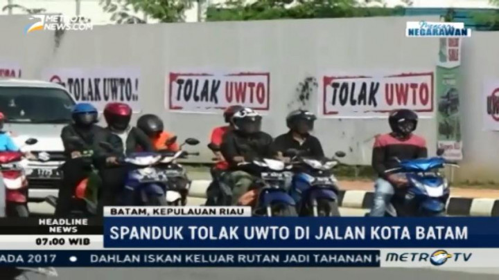 Spanduk Tolak Kenaikan UWTO Hiasi Jalanan Kota Batam