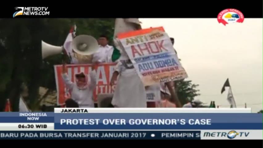Thousands of Muslims Protest Over Jakarta Governor's Case