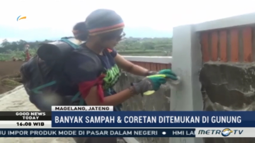 Aksi Bersih-bersih Gunung