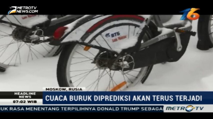 Badai Salju Picu 12 Kecelakaan Mobil di Rusia