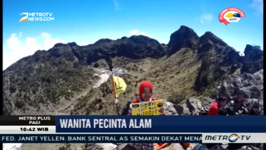 Mengenal Komunitas Wanita Pendaki Gunung