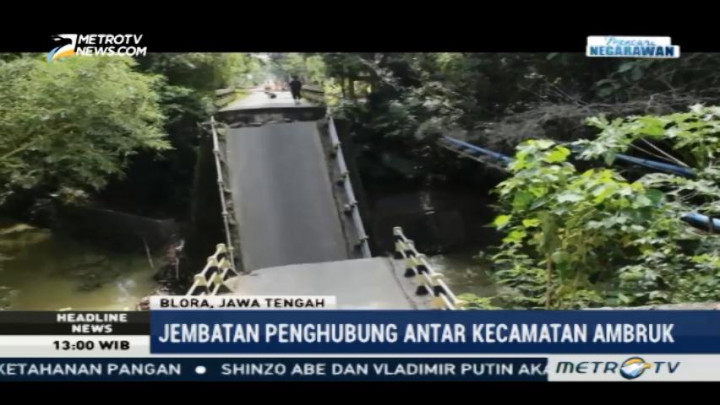 Jembatan Penghubung Antar Kecamatan di Blora Ambruk