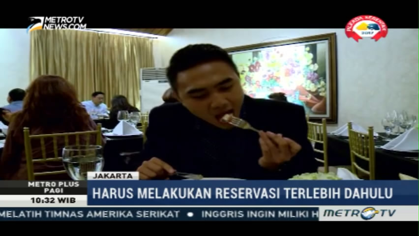 Menikmati Jamuan Makan Resmi di Restoran <i>Pop Up</i>