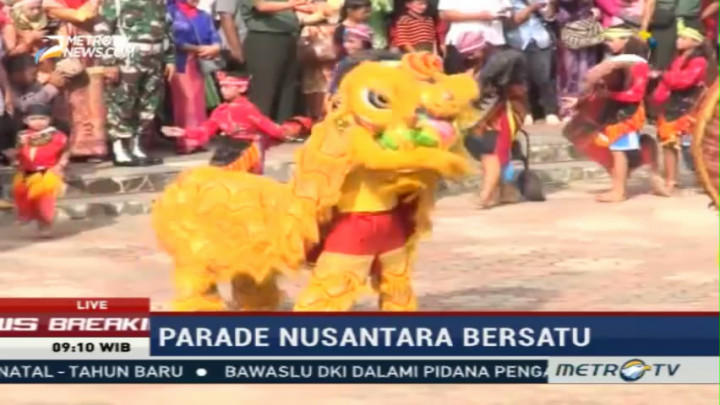 Barongsai dan Reog Ponorogo Bersatu di Parade Nusantara di Palembang