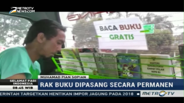 Perpustakaan di Dalam Angkot