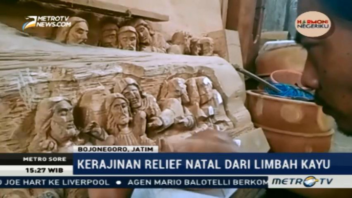 Kerajinan Relief Natal dari Limbah Kayu Banjir Pesanan