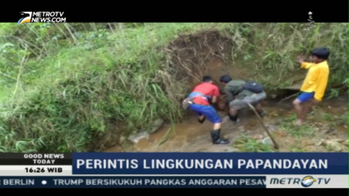 Mengenal Sosok Pelestari Lingkungan Gunung Papandayan