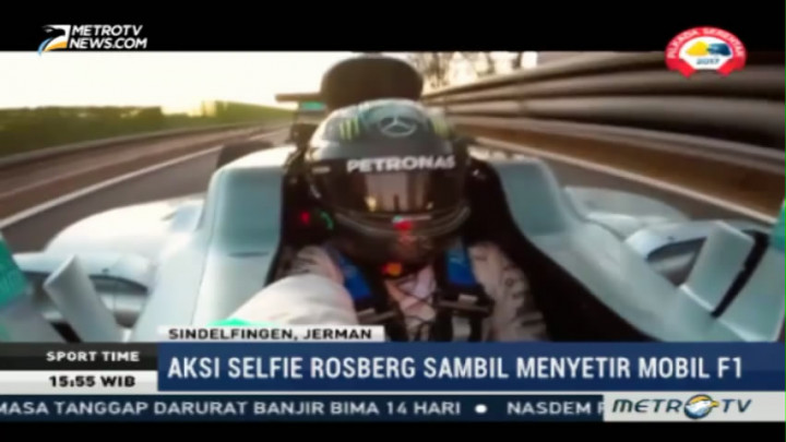 Rosberg Setir Mobil F1 Sambil Selfie