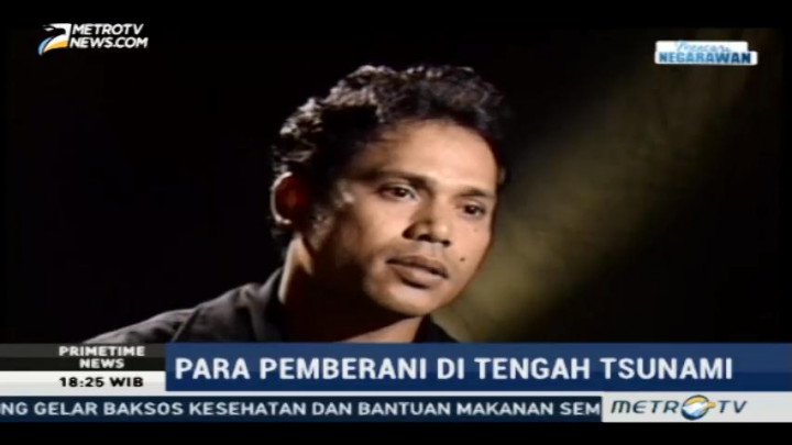 Para Pemberani di Tengah Tsunami (3)