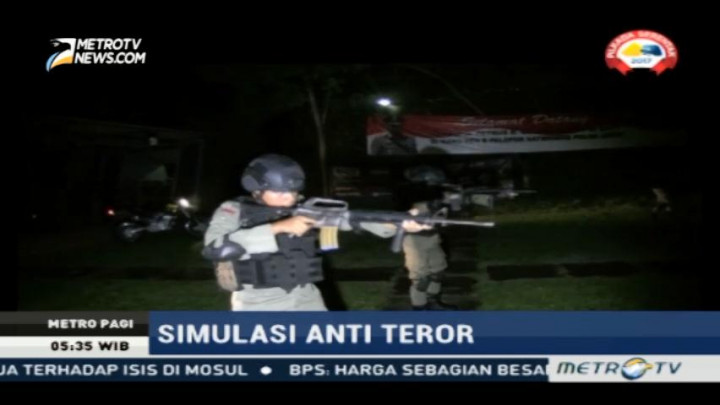 Brimob Polda Jatim Gelar Simulasi Anti Teror di Perayaan Tahun Baru
