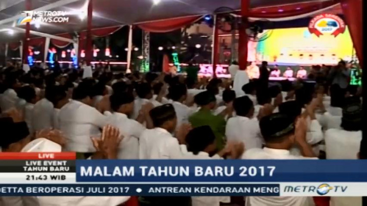 Malam Tahun Baru di Surabaya Diisi Doa Bersama