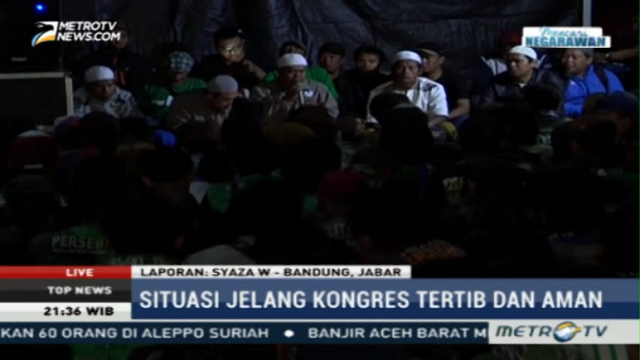 Bonek Gelar Doa Bersama di GOR Pajajaran