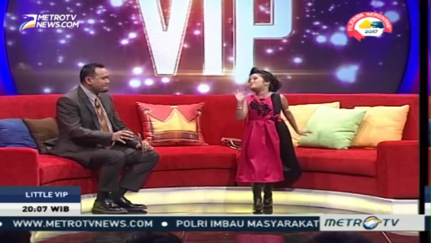 Aksi Bocah Cilik Tirukan Gaya Syahrini