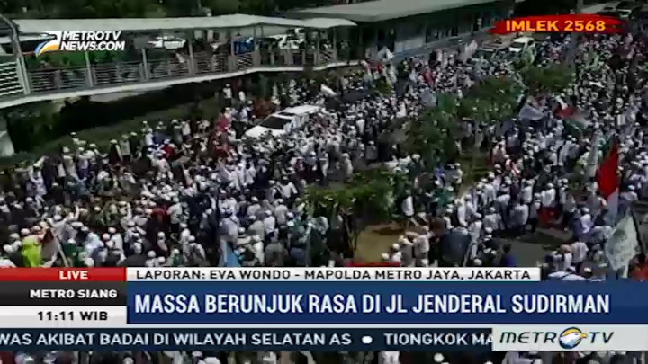 Dikawal Ribuan Pendukung, Pemeriksaan Rizieq Berlangsung Aman