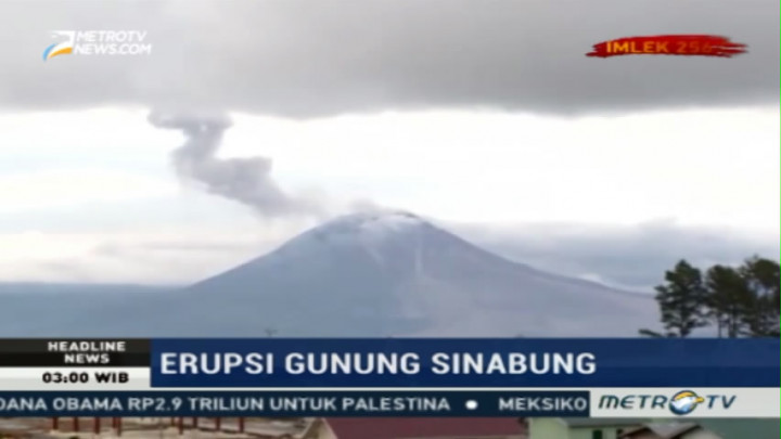 Gunung Sinabung Tiga Kali Erupsi dalam Sehari