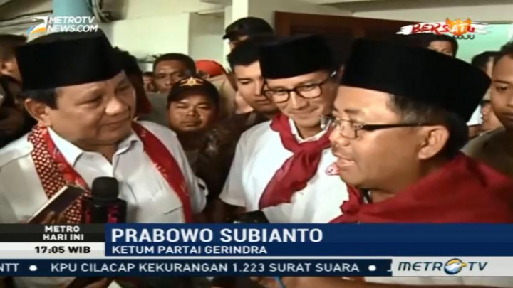 Prabowo Sebut Penampilan Debat Anies-Sandi Luar Biasa