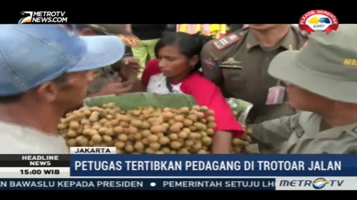 Penertiban PKL di Tanah Abang Diwarnai Perlawanan