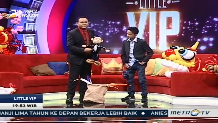 Kerennya Aksi Seniman Cilik Buat Hewan dari Balon