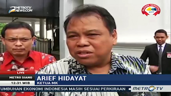 Ketua MK Temui Jokowi Jelaskan Proses Pemberhentian Patrialis Akbar