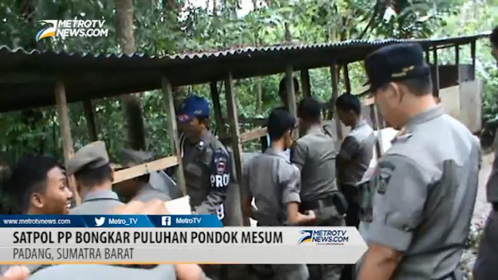 Satpol PP Kota Padang Bongkar Puluhan Pondok Mesum