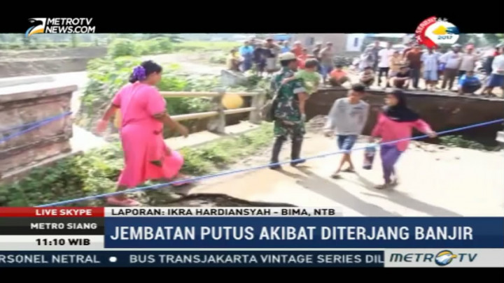 Warga Masih Menggunakan Jembatan yang Putus di Bima