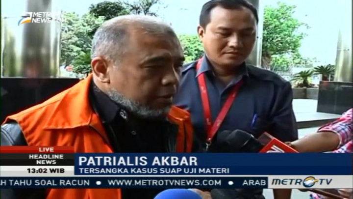 Jalani Pemeriksaan Kedua, Patrialis Akbar Siap Buka-bukaan