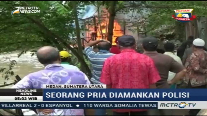 Petugas dan Warga Bakar Kampung Narkoba di Medan