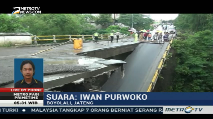 Pemda Bangun Jembatan Darurat Boyolali-Magelang