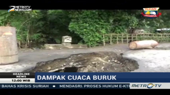 Jalan Penghubung Antar Kecamatan di Ende Ambles