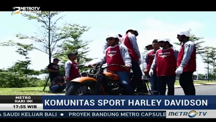 Atraksi <i>Hell Driver</i> Komunitas Sport Harley Davidson