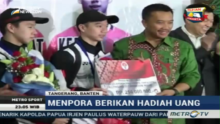 Kevin/Marcus Terima Bonus Rp250 Juta dari Menpora