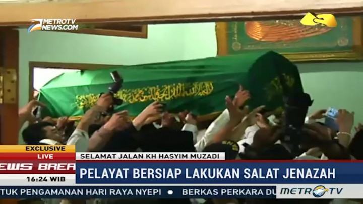 Jenazah KH Hasyim Muzadi Tiba di Ponpes Al Hikam