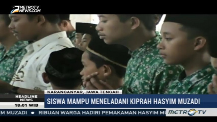 Ratusan Siswa di Karanganyar Gelar Salat Gaib untuk KH Hasyim Muzadi