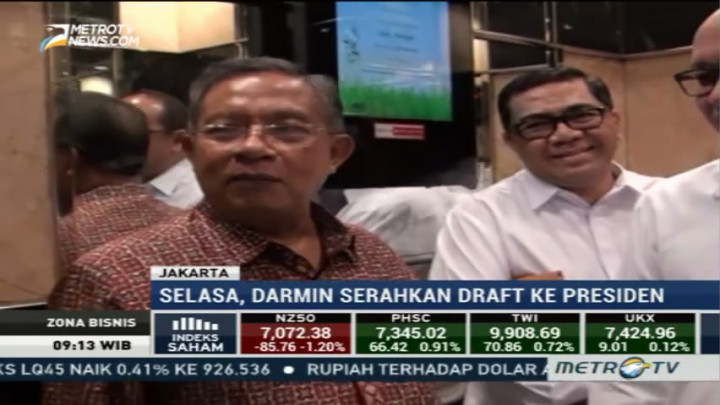 Besok, Menko Darmin Serahkan Draft Paket Kebijakan Ekonomi Jilid 15 ke Presiden