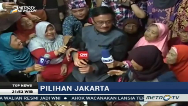 Saat Lansia Ikut Wawancarai Djarot