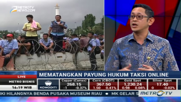 Mematangkan Payung Hukum Taksi Online