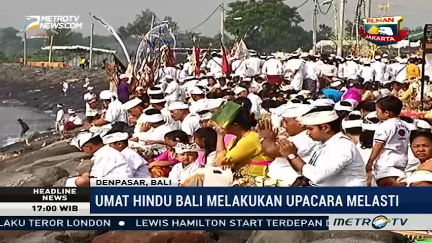 Jelang Nyepi Umat Hindu Di Bali Gelar Upacara Melasti Medcom Id