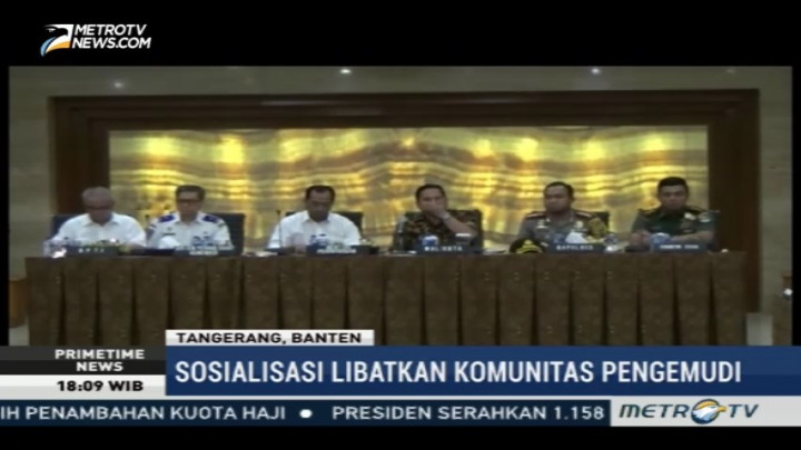 Menhub Sosialisasikan Peraturan Baru Taksi Online di Tangerang