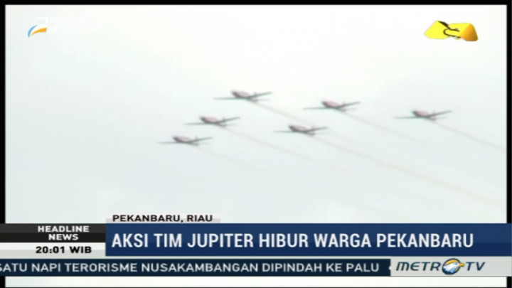 Aksi Tim Jupiter TNI AU di Langit Pekanbaru