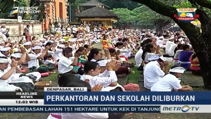 Umat Hindu Bali Rayakan Galungan